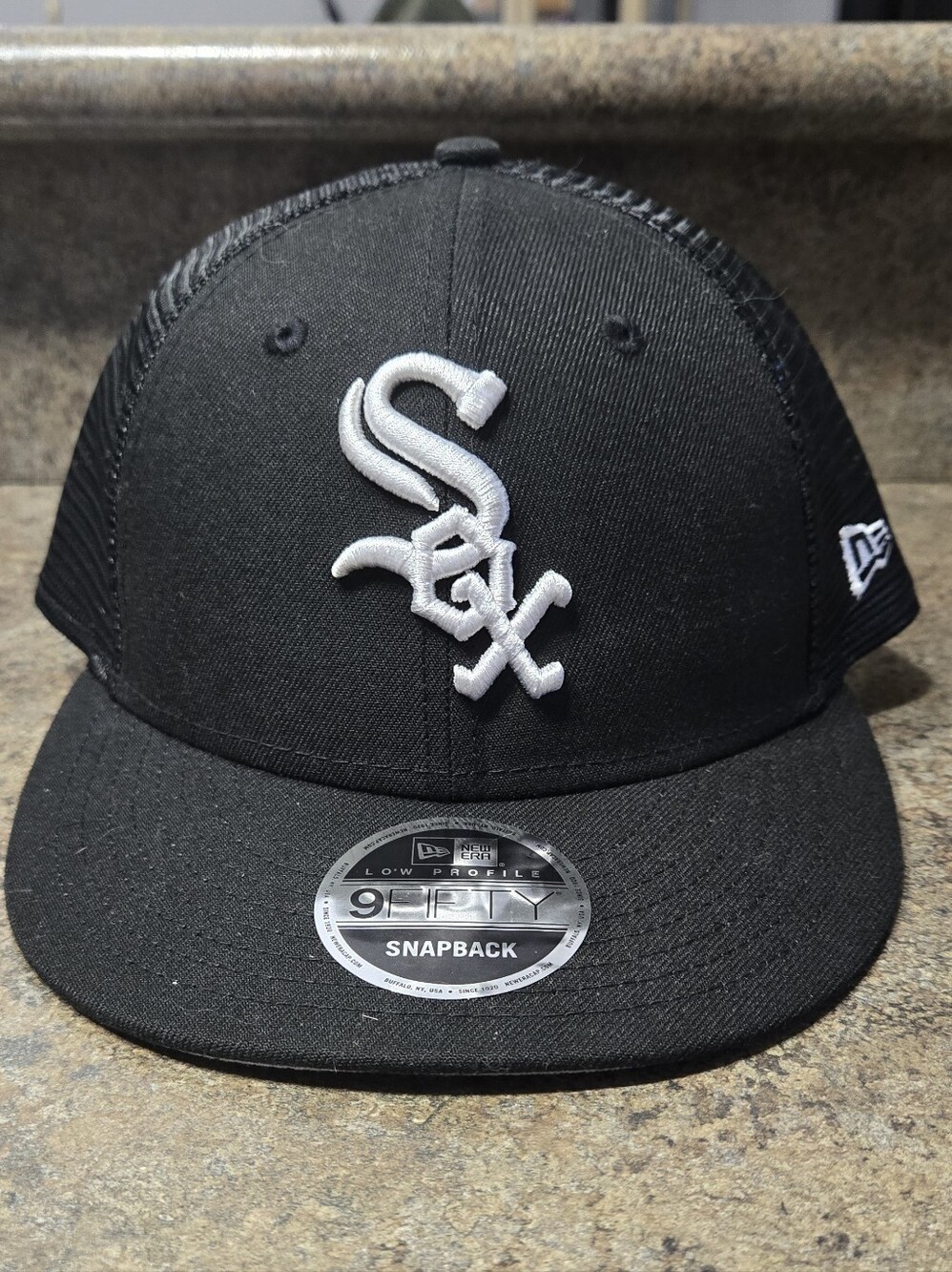 New Era Black Chicago White Sox Snapback Hat